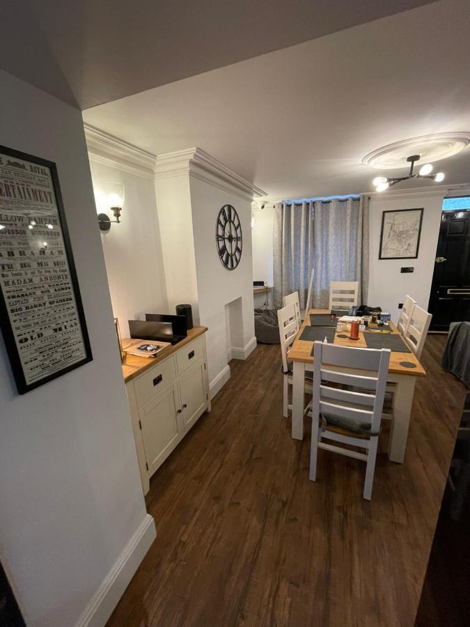 6 Church Street, Whitehaven - Perfect Deployment Location For Coast To Coast Cyclists & Hikers Екстериор снимка