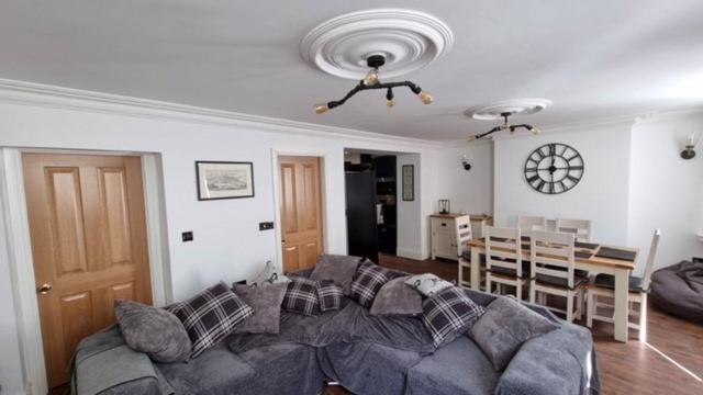 6 Church Street, Whitehaven - Perfect Deployment Location For Coast To Coast Cyclists & Hikers Екстериор снимка